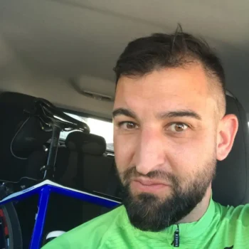 paciente de clinica runa que tuvo un accidente en bici y está agradecido por el tratamiento